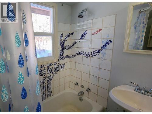 402 Cranbrook Street, Kimberley, BC - Indoor Photo Showing Bathroom