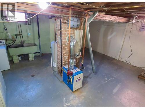 402 Cranbrook Street, Kimberley, BC - Indoor Photo Showing Basement