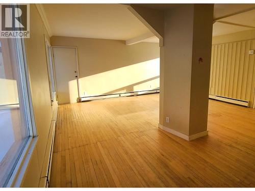 402 Cranbrook Street, Kimberley, BC - Indoor Photo Showing Other Room