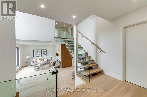 559 Walkers Line, Burlington, ON - Indoor Photo Showing Other Room