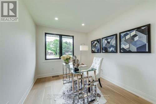 559 Walkers Line, Burlington, ON - Indoor Photo Showing Dining Room
