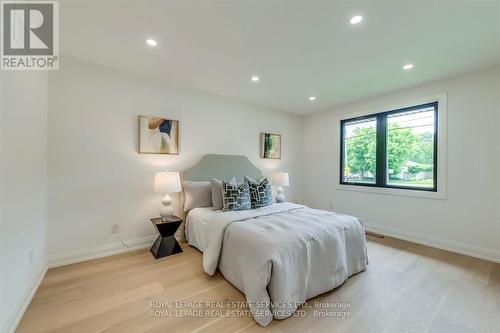 559 Walkers Line, Burlington, ON - Indoor Photo Showing Bedroom