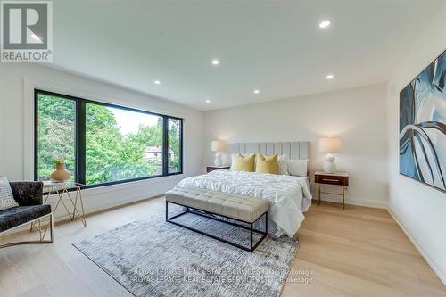 559 Walkers Line, Burlington, ON - Indoor Photo Showing Bedroom