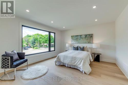 559 Walkers Line, Burlington, ON - Indoor Photo Showing Bedroom