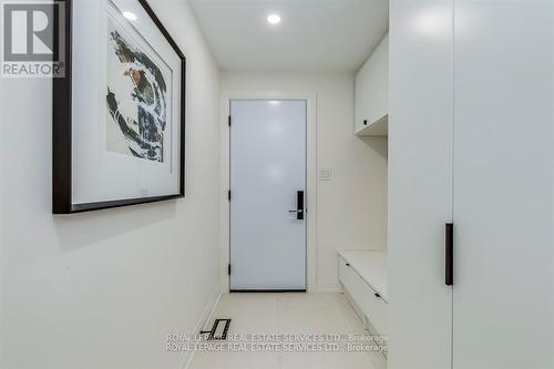 559 Walkers Line, Burlington, ON - Indoor Photo Showing Other Room