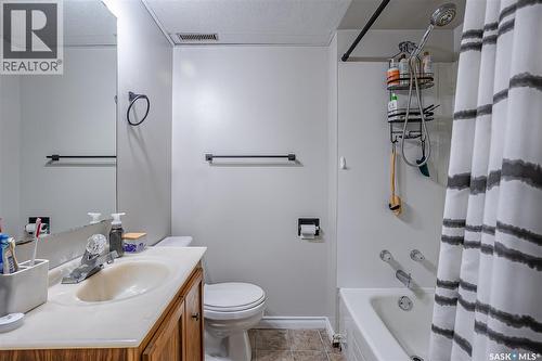 138 Stone Terrace, Saskatoon, SK - Indoor Photo Showing Bathroom