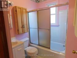 MAIN FLOOR WASHROOM - 