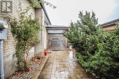 2750 Barnstone Crescent, Mississauga, ON - Outdoor