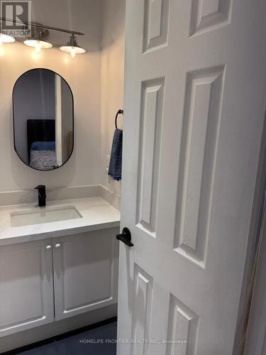 14 Barr Crescent, Aurora, ON - Indoor Photo Showing Bathroom