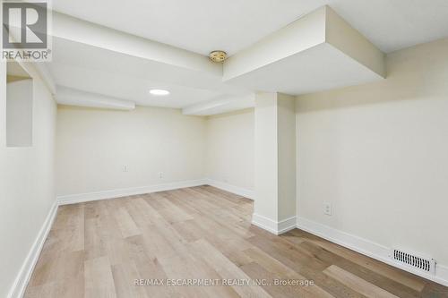 9 Alice Street, Hamilton, ON - Indoor