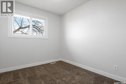 3806 Castle Road, Regina, SK - Indoor Photo Showing Other Room