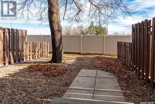 3806 Castle Road, Regina, SK - Outdoor