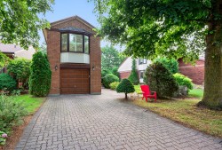 108 Green Briar Road  New Tecumseth, ON L9R 1R4