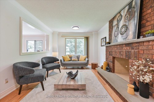 3417 Sanderling Crescent, Mississauga, ON - Indoor Photo Showing Living Room With Fireplace