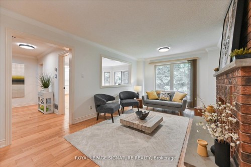 3417 Sanderling Crescent, Mississauga, ON - Indoor Photo Showing Living Room