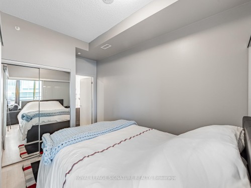 202-51 East Liberty Street, Toronto, ON - Indoor Photo Showing Bedroom