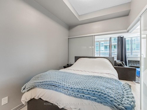 202-51 East Liberty Street, Toronto, ON - Indoor Photo Showing Bedroom