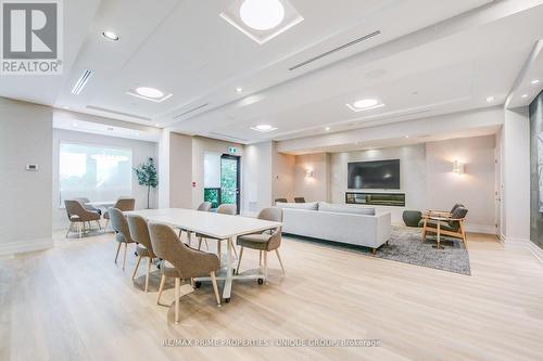 904 - 319 Merton Street, Toronto, ON - Indoor Photo Showing Other Room