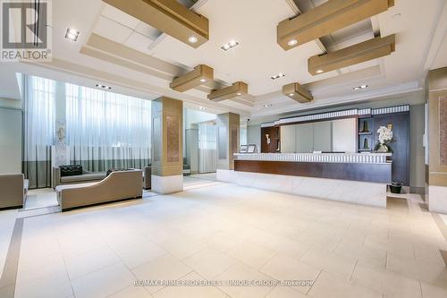 904 - 319 Merton Street, Toronto, ON - Indoor Photo Showing Other Room