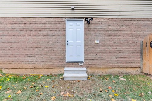 6467 Edenwood Drive, Mississauga, ON - Outdoor