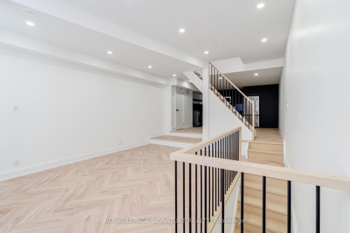 2-861 O'Connor Drive E, Toronto, ON 