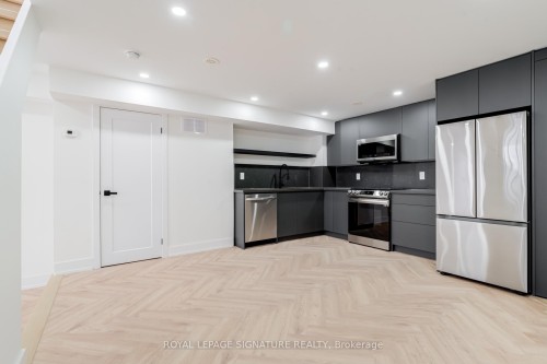 2-861 O'Connor Drive E, Toronto, ON 