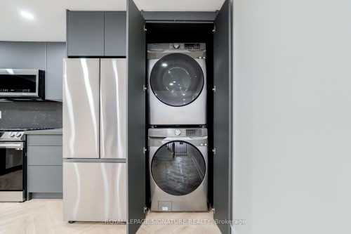 2-861 O'Connor Drive E, Toronto, ON 