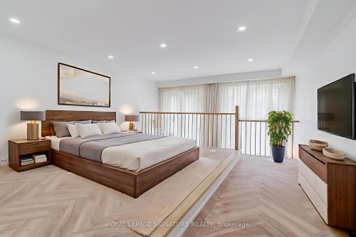 2-861 O'Connor Drive E, Toronto, ON 