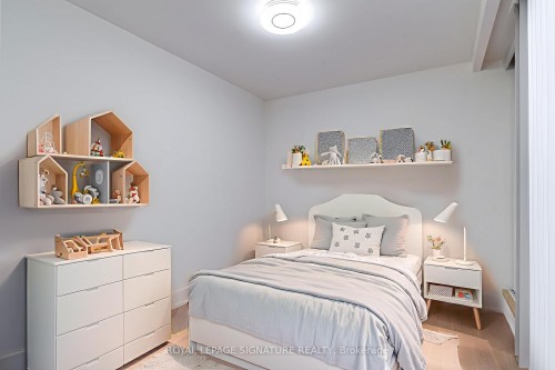 2-861 O'Connor Drive E, Toronto, ON 