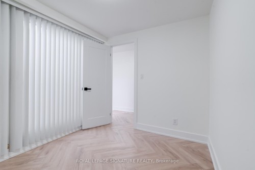 2-861 O'Connor Drive E, Toronto, ON 