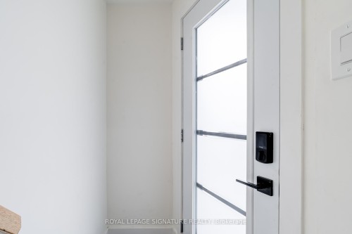 2-861 O'Connor Drive E, Toronto, ON 