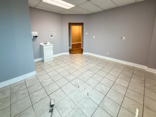 203-5402 Main Street, Whitchurch-Stouffville, ON 