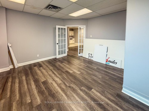 203-5402 Main Street, Whitchurch-Stouffville, ON 