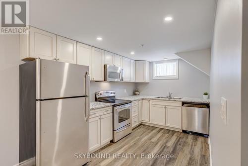 54 Duncombe Drive, Hamilton, ON 