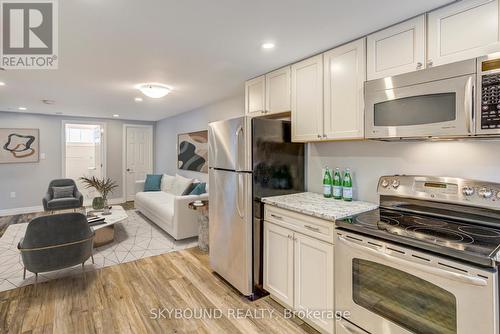 54 Duncombe Drive, Hamilton, ON 