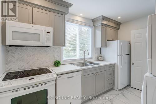 54 Duncombe Drive, Hamilton, ON 