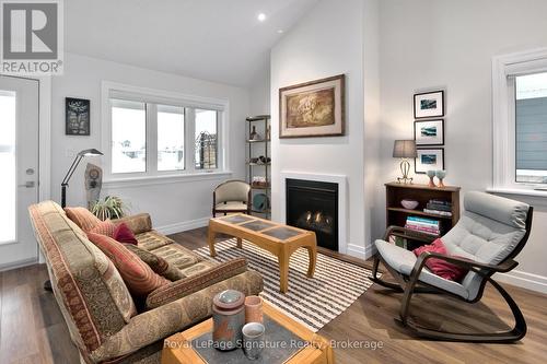 116 Dove Drive, Blue Mountains, ON - Indoor Photo Showing Living Room With Fireplace