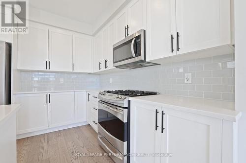 116 Main Halyard Lane, Ottawa, ON - Indoor Photo Showing Kitchen With Upgraded Kitchen