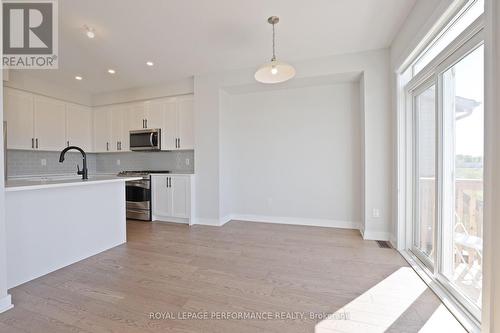 116 Main Halyard Lane, Ottawa, ON - Indoor Photo Showing Kitchen