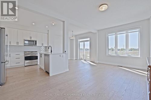 116 Main Halyard Lane, Ottawa, ON - Indoor Photo Showing Kitchen