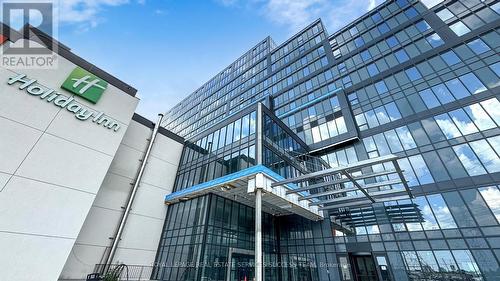 301 - 600 Dixon Road, Toronto, ON 