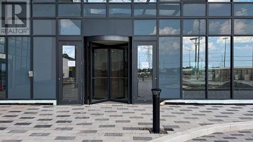 301 - 600 Dixon Road, Toronto, ON 