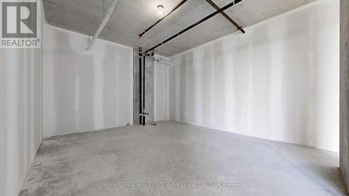 301 - 600 Dixon Road, Toronto, ON 