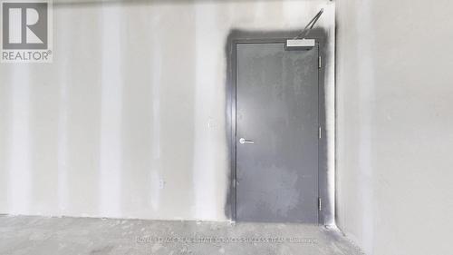 301 - 600 Dixon Road, Toronto, ON 