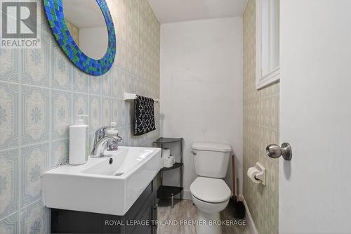 816 Dundalk Drive, London South (South P), ON - Indoor Photo Showing Bathroom