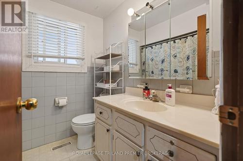816 Dundalk Drive, London South (South P), ON - Indoor Photo Showing Bathroom
