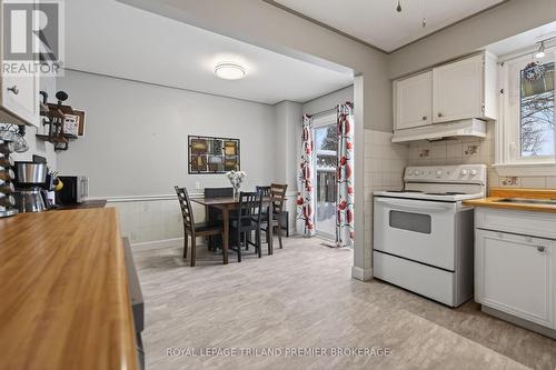 816 Dundalk Drive, London South (South P), ON - Indoor Photo Showing Kitchen