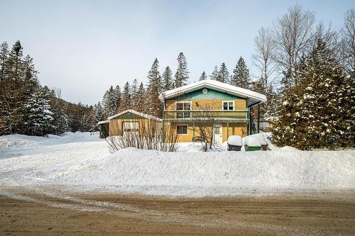 120 Ch. de Montfort  Saint-Adolphe-D'Howard, QC J0T 2B0