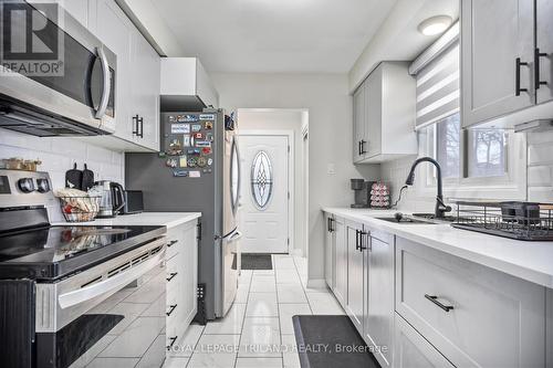 43 Beechmount Crescent, London South (South X), ON - Indoor Photo Showing Kitchen
