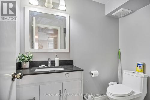 43 Beechmount Crescent, London South (South X), ON - Indoor Photo Showing Bathroom